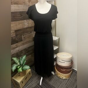 Anthro Bordeaux Black Short Sleeve Tiered Maxi